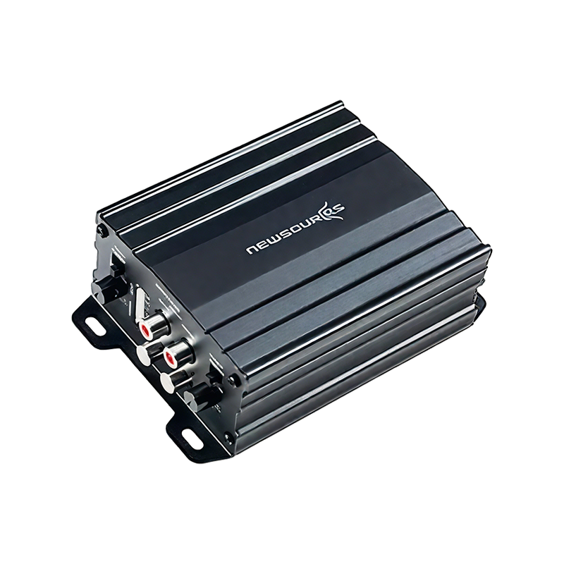 مكبر صوت صغير الحجم من الفئة D بأربع قنوات