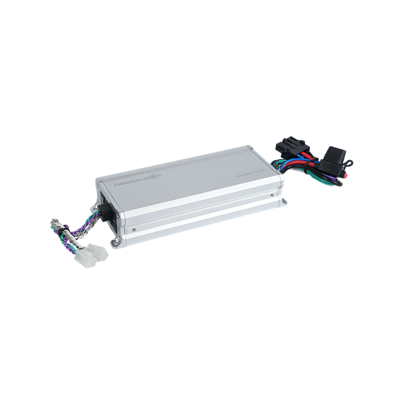 مكبر صوت كامل النطاق من الفئة D بأربع قنوات