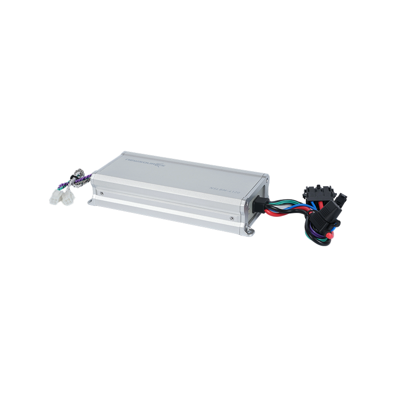 مكبر صوت كامل النطاق من الفئة D بأربع قنوات